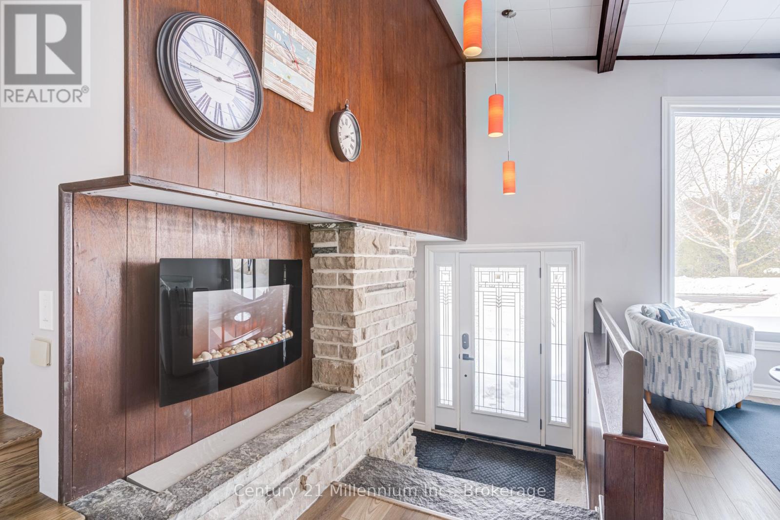 537 George Street, South Bruce Peninsula, Ontario  N0H 2T0 - Photo 10 - X12835918