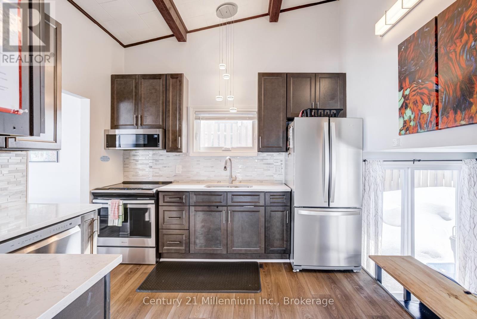 537 George Street, South Bruce Peninsula, Ontario  N0H 2T0 - Photo 27 - X12835918