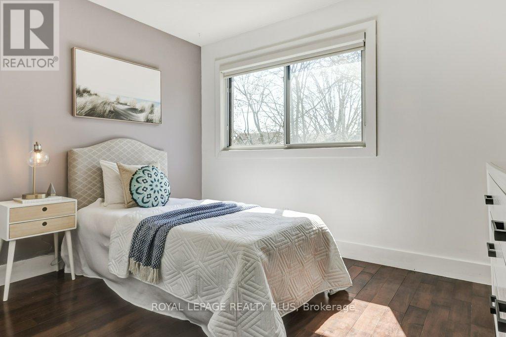 55 Rhodes Avenue, Toronto, Ontario  M4L 2Z8 - Photo 18 - E13057220