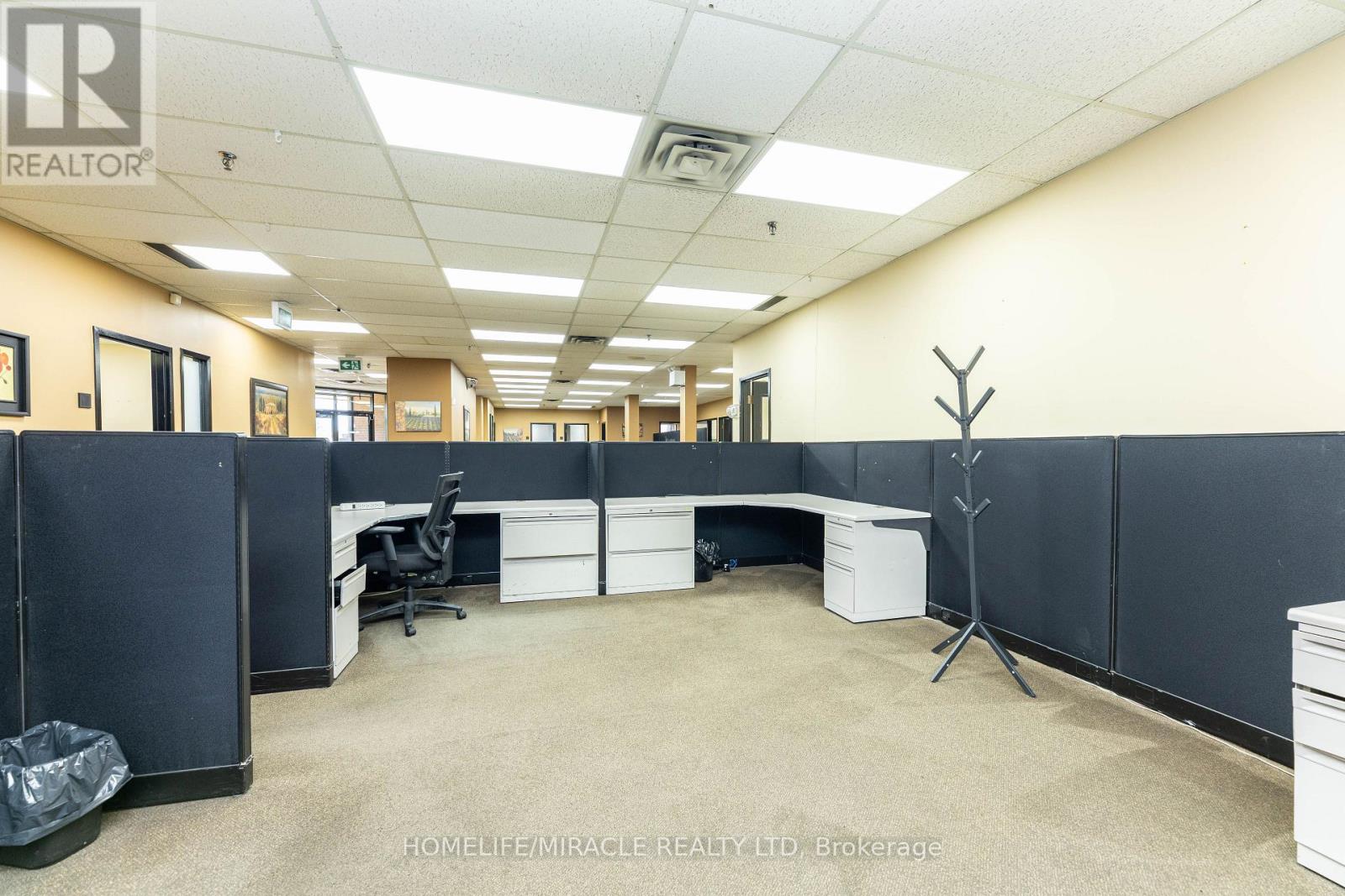 11 Automatic Road E, Brampton, Ontario  L6S 4K6 - Photo 13 - W13061758