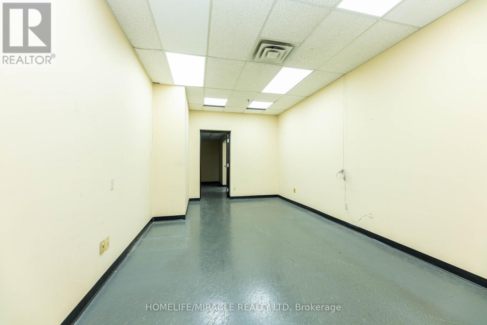 11 Automatic Road E, Brampton, Ontario  L6S 4K6 - Photo 15 - W13061758