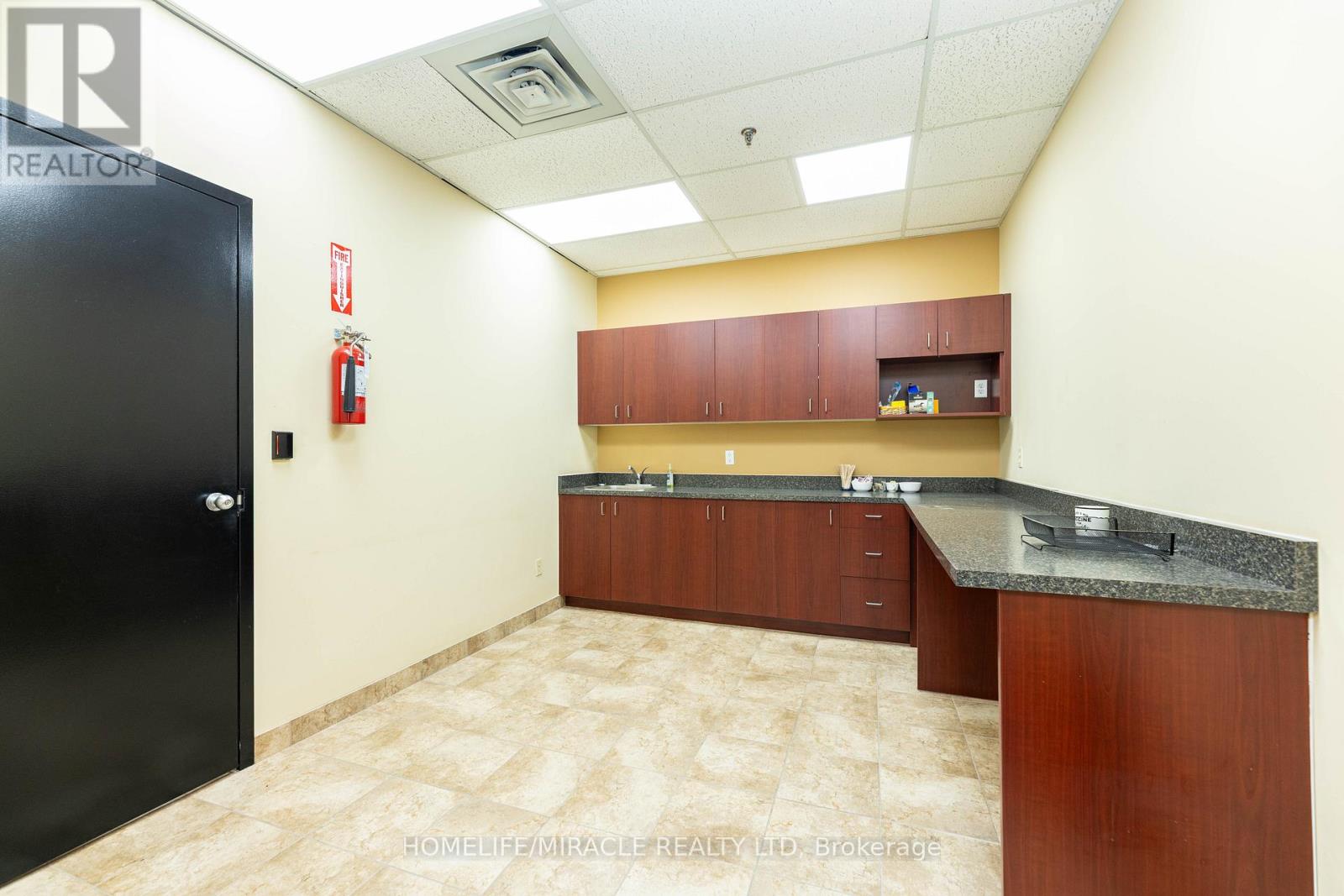 11 Automatic Road E, Brampton, Ontario  L6S 4K6 - Photo 36 - W13061758