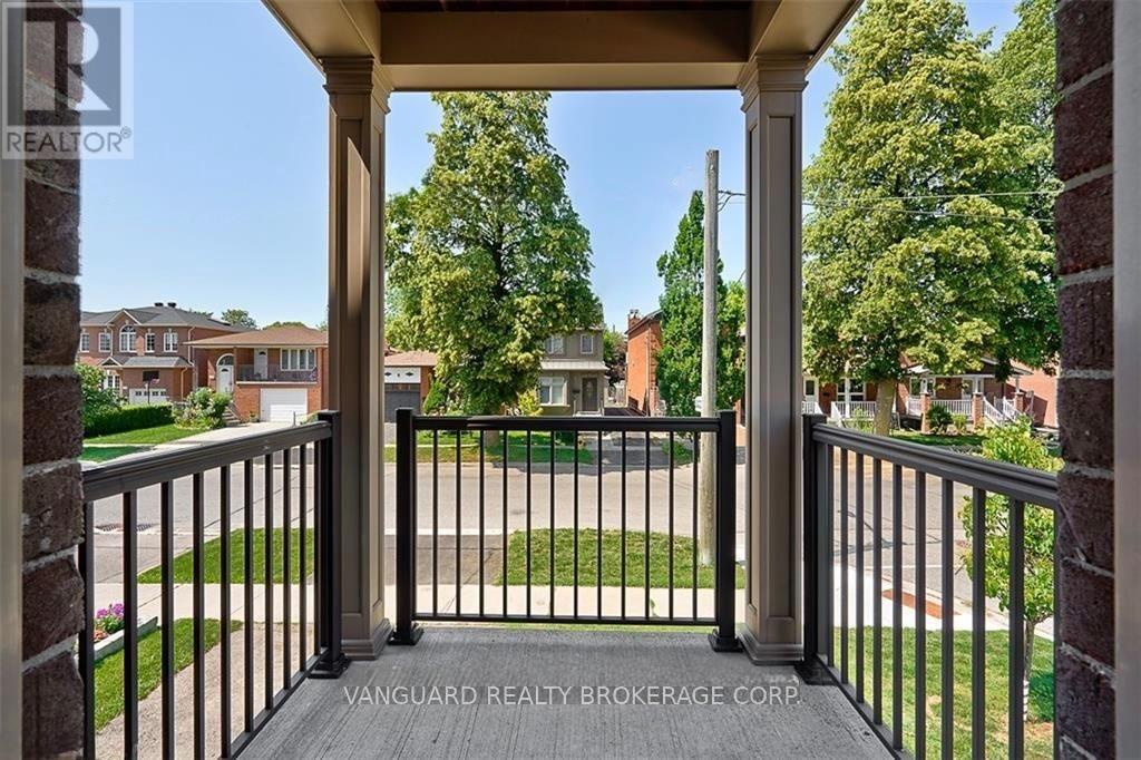 106 St. George Street, Toronto, Ontario  M8Z 3Y7 - Photo 13 - W13061812