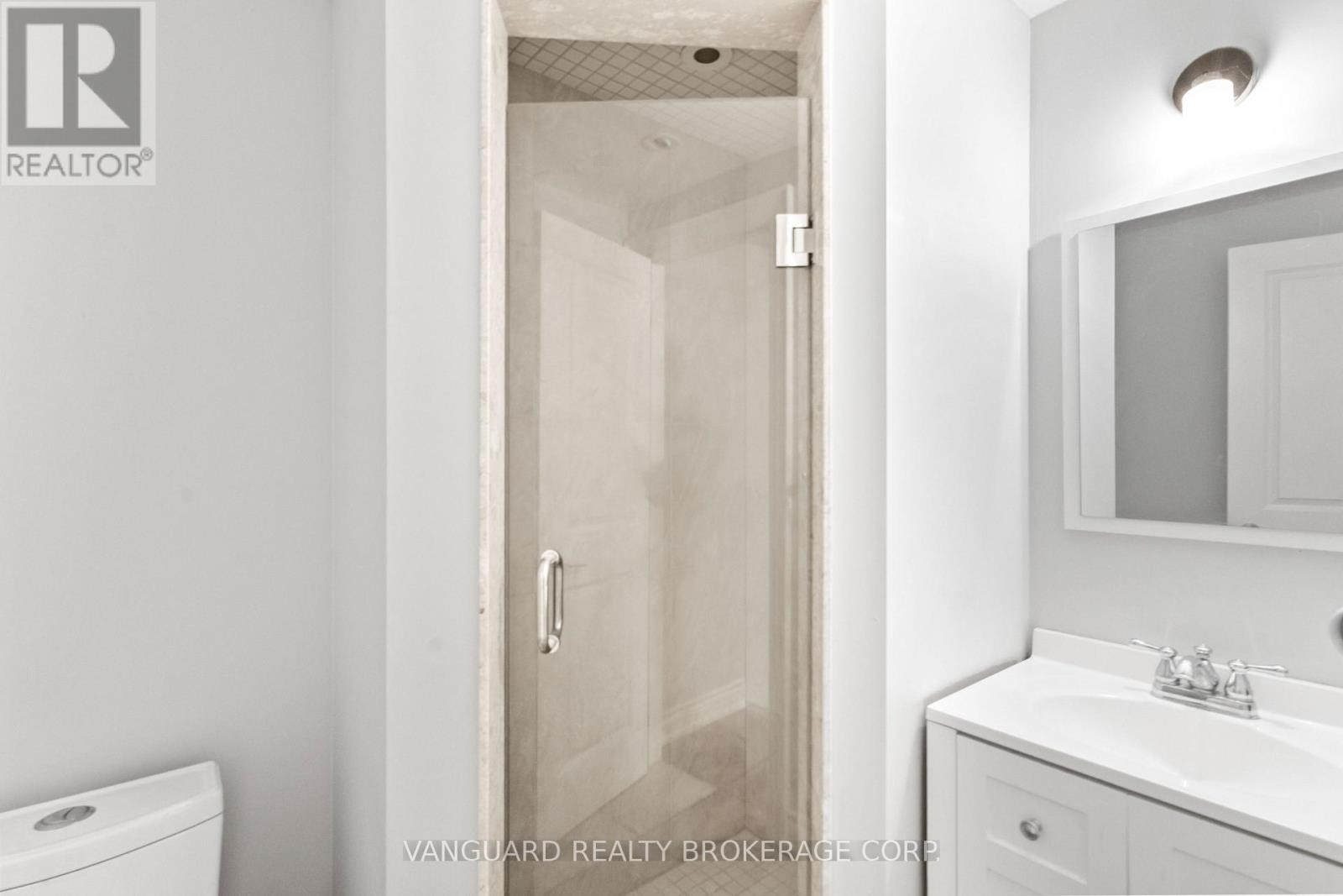 106 St. George Street, Toronto, Ontario  M8Z 3Y7 - Photo 17 - W13061812
