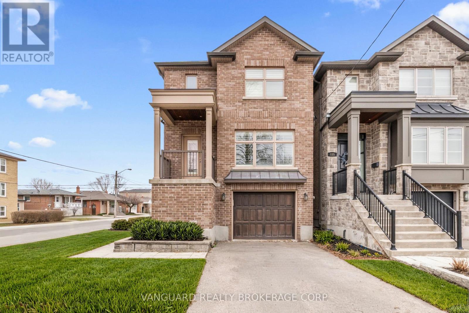 106 St. George Street, Toronto, Ontario  M8Z 3Y7 - Photo 2 - W13061812