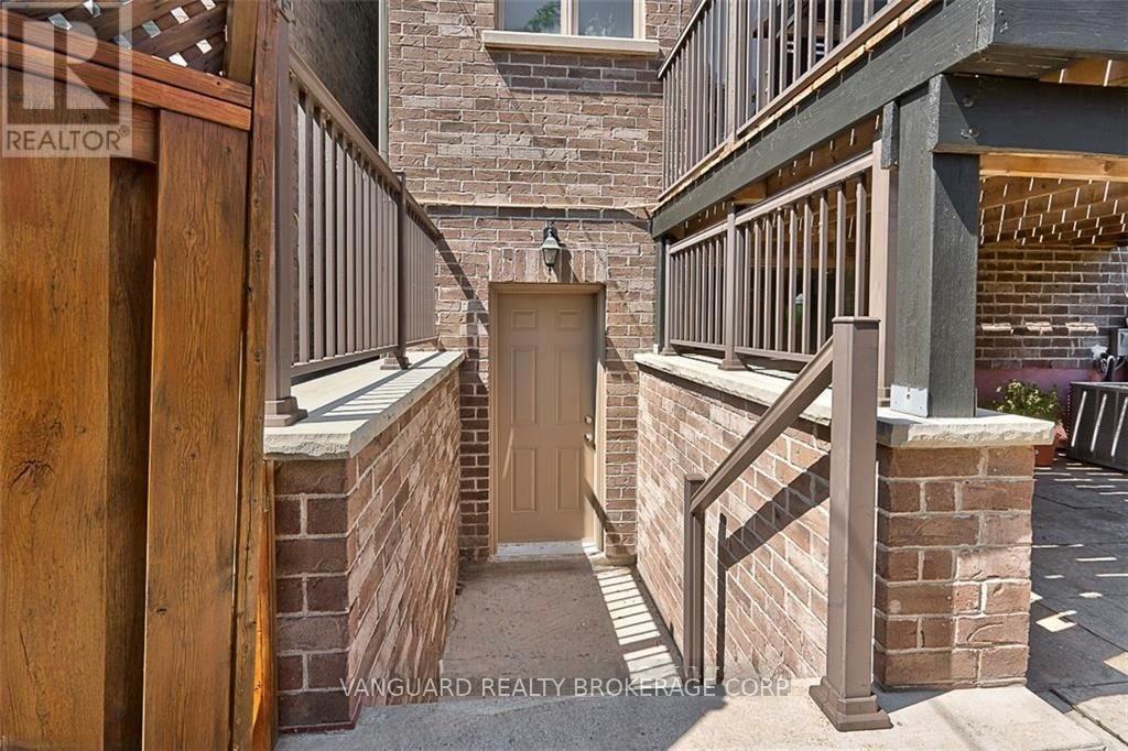 106 St. George Street, Toronto, Ontario  M8Z 3Y7 - Photo 35 - W13061812