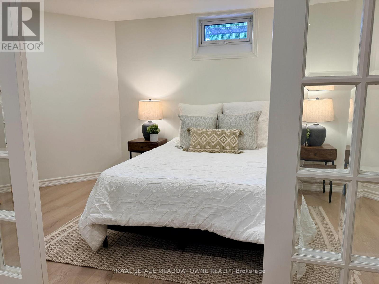 2008 Peak Place, Oakville, Ontario  L6H 5T2 - Photo 25 - W13061860