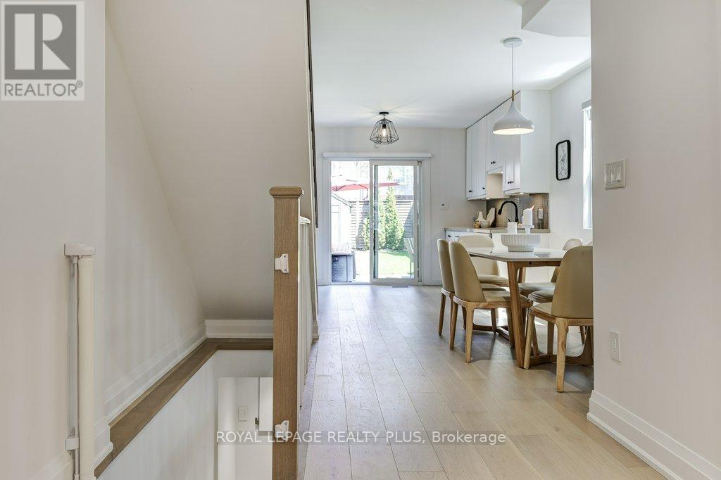 55 Rhodes Avenue, Toronto, Ontario  M4L 2Z8 - Photo 6 - E13057220