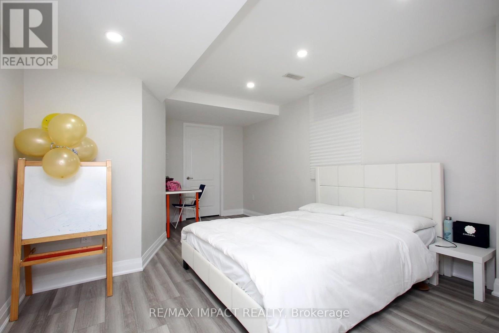 7303 Lantern Fly Hollow, Mississauga, Ontario  L5W 1K3 - Photo 25 - W13061926
