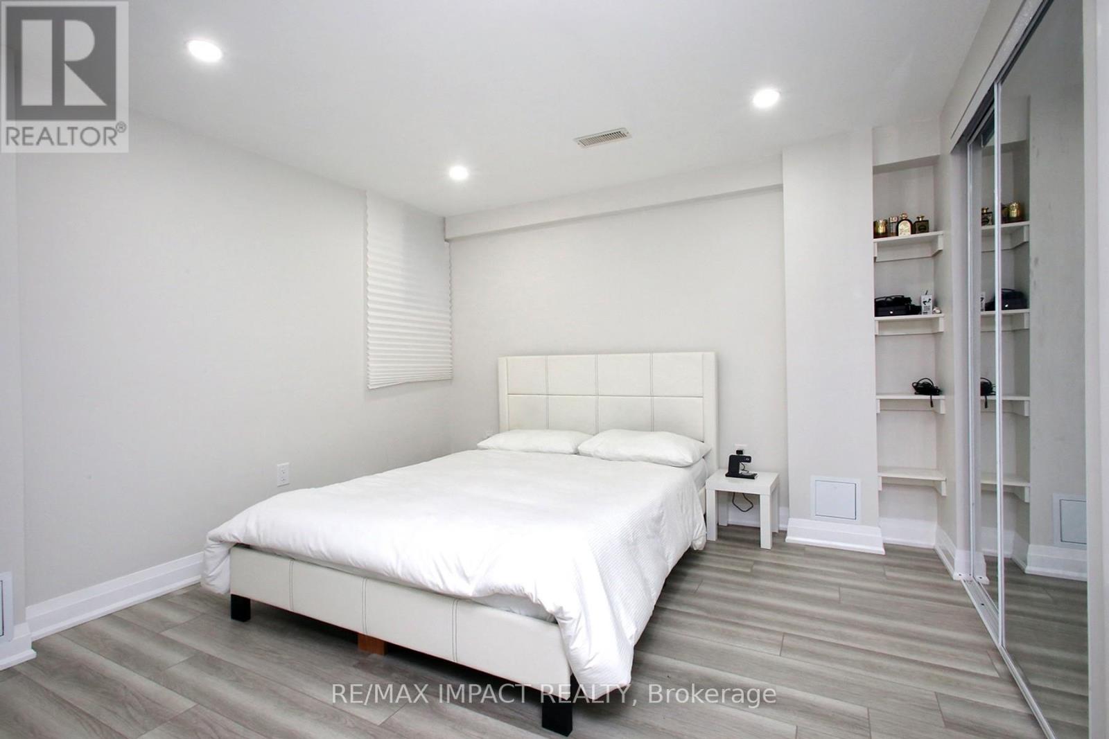 7303 Lantern Fly Hollow, Mississauga, Ontario  L5W 1K3 - Photo 26 - W13061926