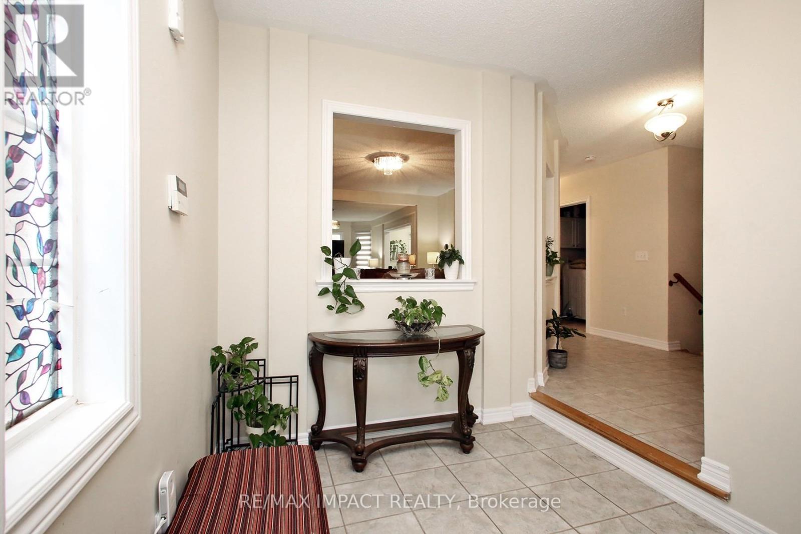 7303 Lantern Fly Hollow, Mississauga, Ontario  L5W 1K3 - Photo 3 - W13061926