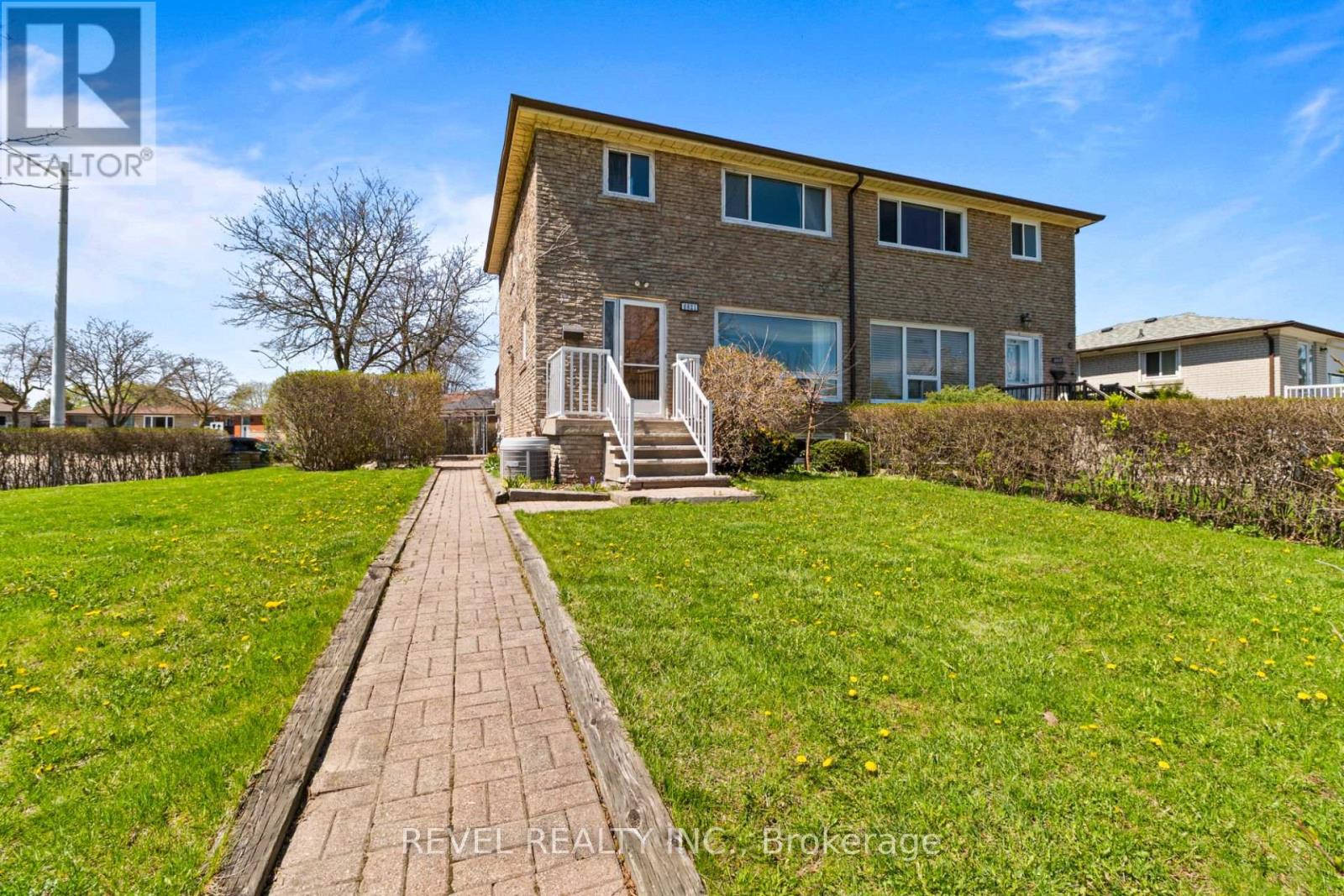 6821 DARCEL AVENUE, Mississauga, Ontario
