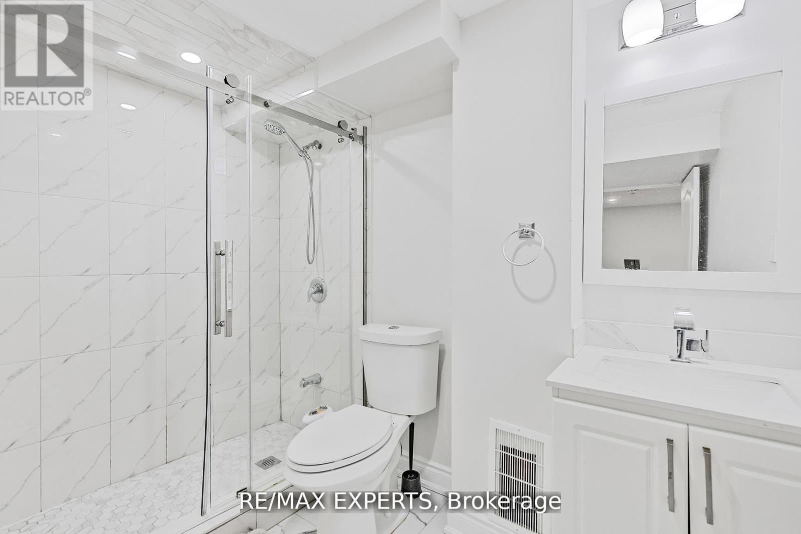 36 Elderwood Place, Brampton, Ontario  L6V 3N3 - Photo 13 - W13061960