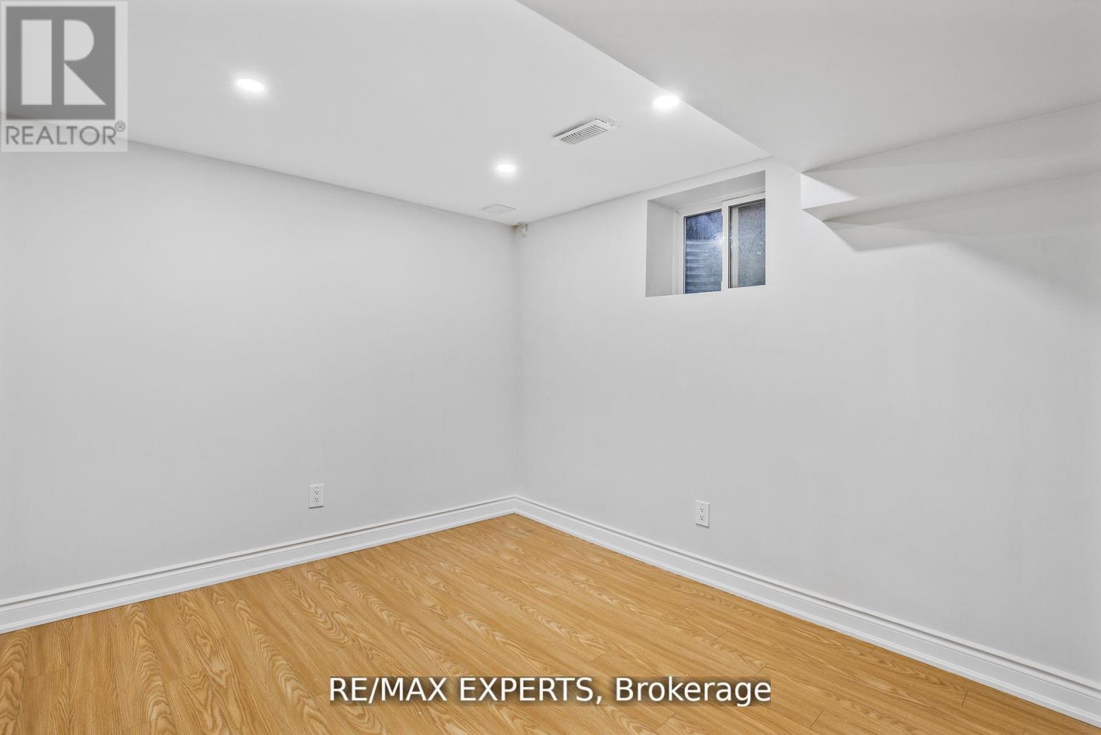 36 Elderwood Place, Brampton, Ontario  L6V 3N3 - Photo 3 - W13061960