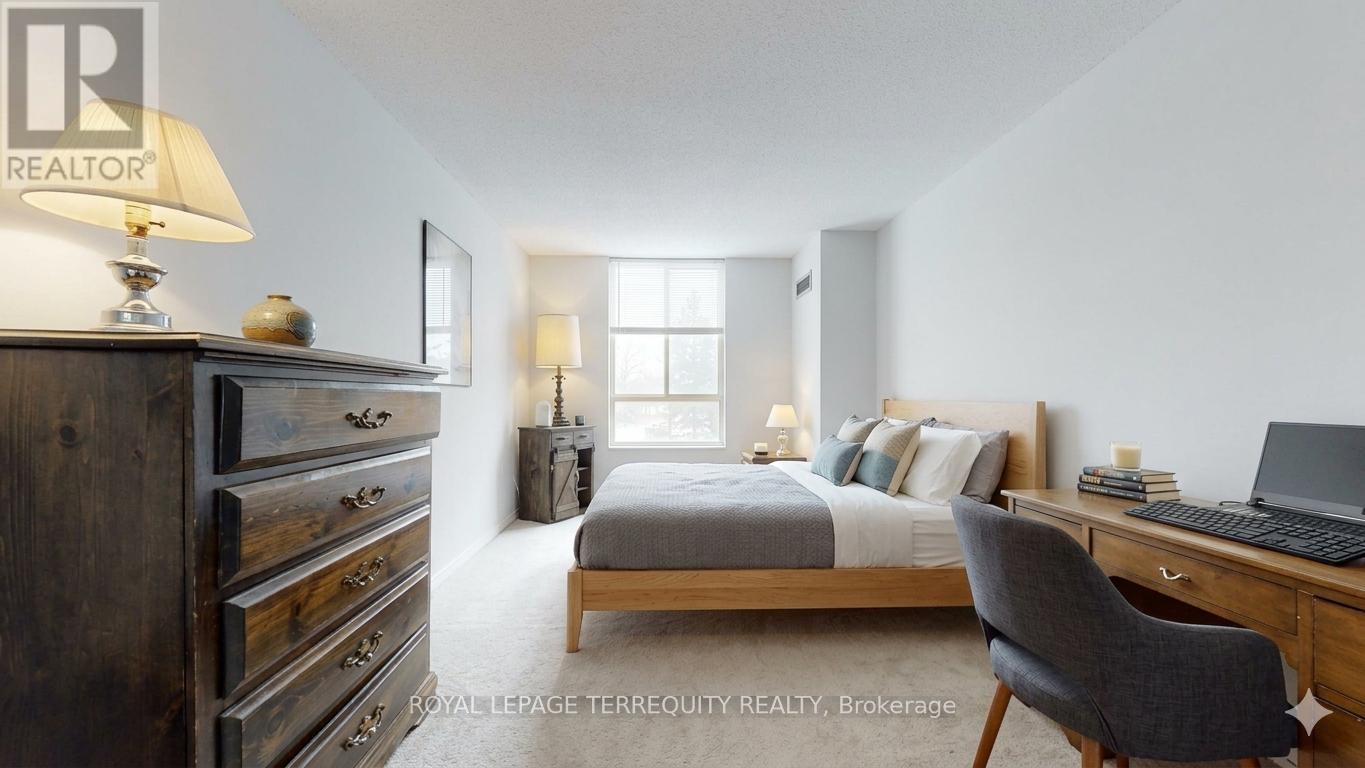 211 - 20 Cherrytree Drive, Brampton, Ontario  L6Y 3V1 - Photo 3 - W13061962
