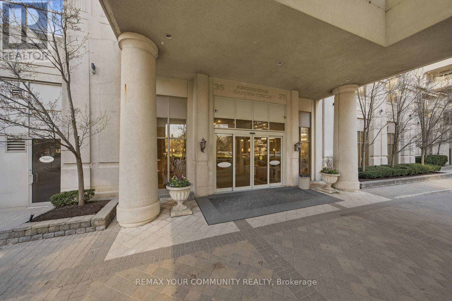 1116 - 25 Kingsbridge Garden Circle, Mississauga, Ontario  L5R 4B1 - Photo 3 - W13062020