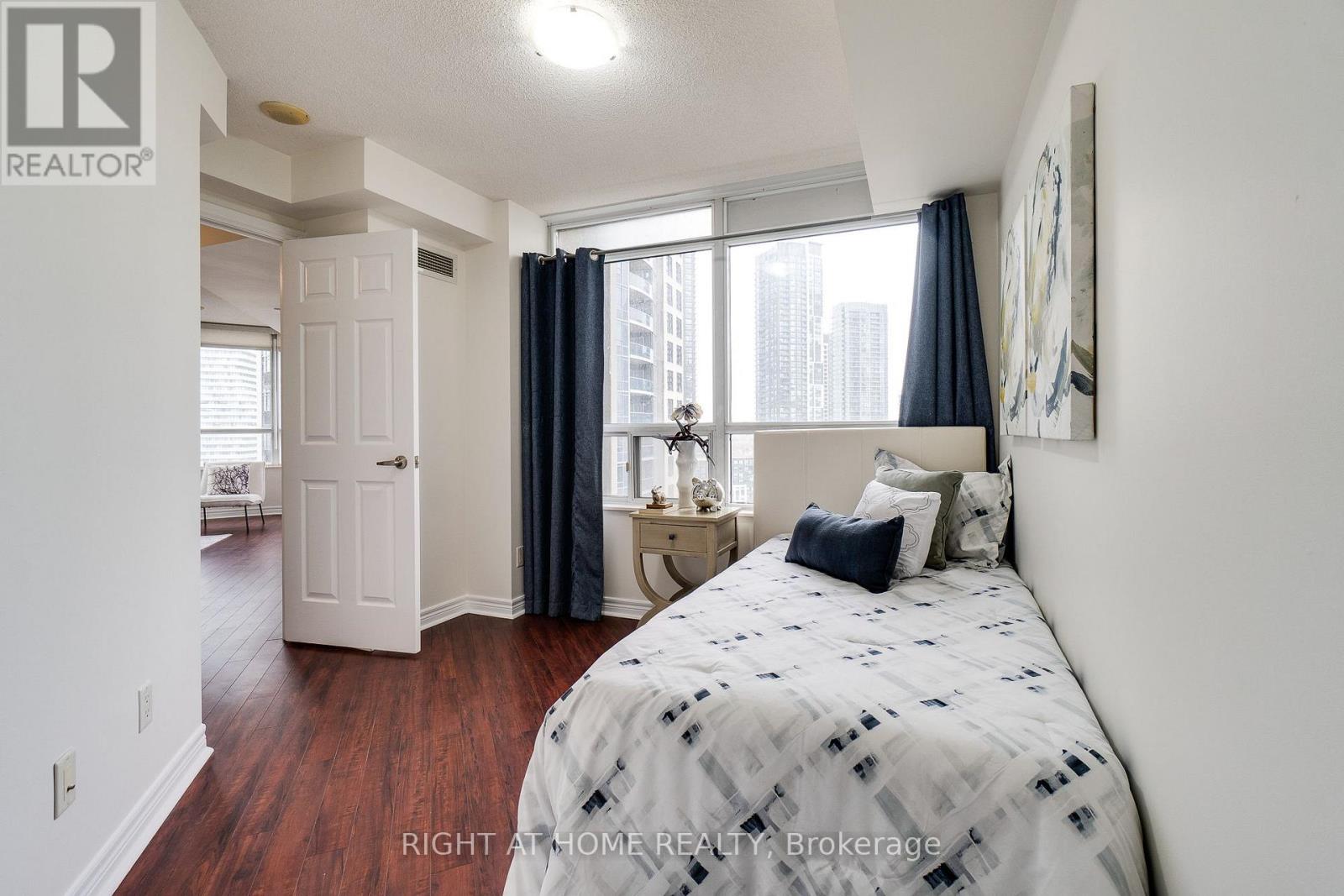 1713 - 310 Burnhamthorpe Road, Mississauga, Ontario  L5B 4P9 - Photo 26 - W13062044