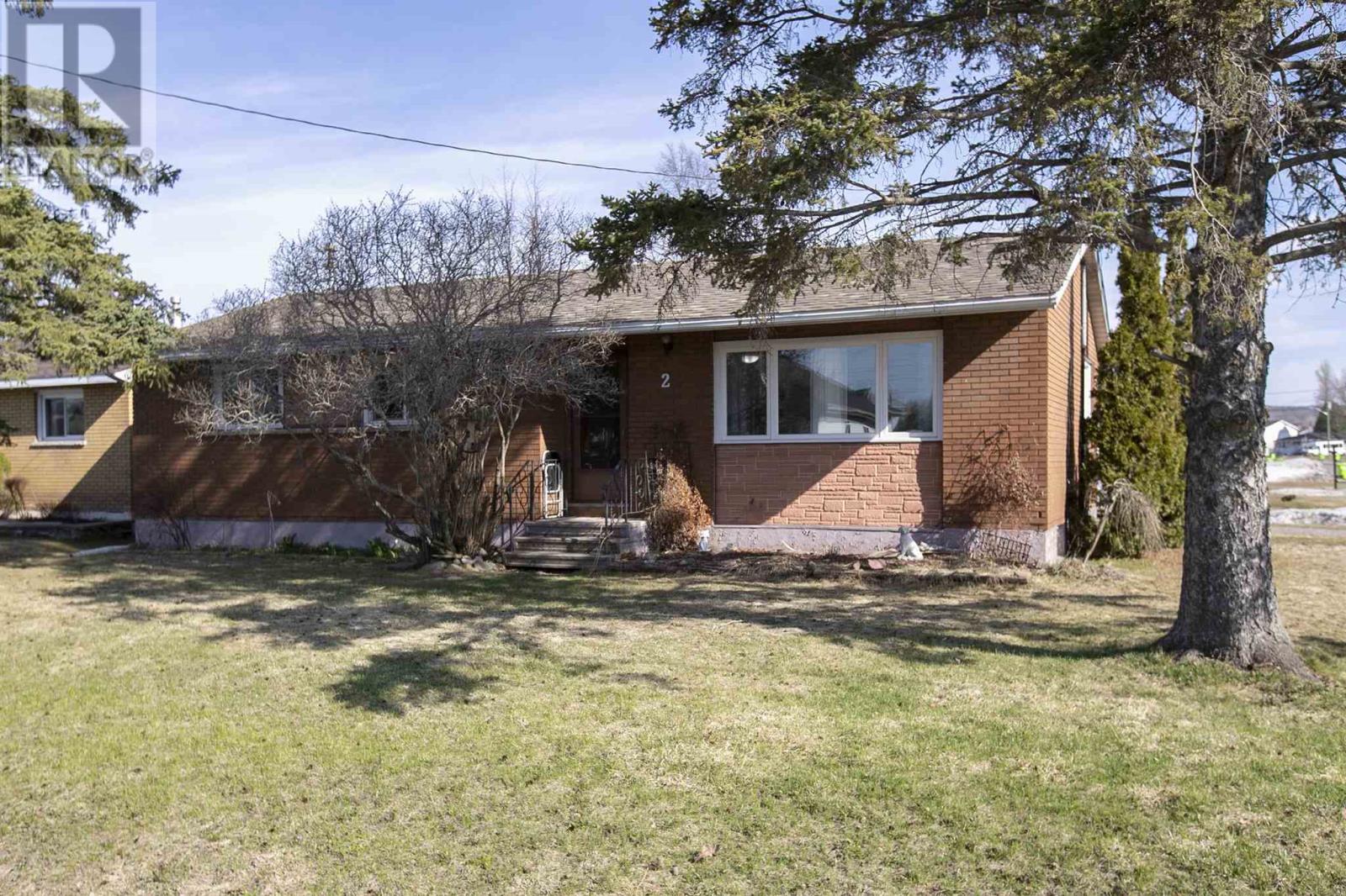 2 Winfield Dr, Sault Ste. Marie, Ontario  P6C 2M9 - Photo 3 - SM260779