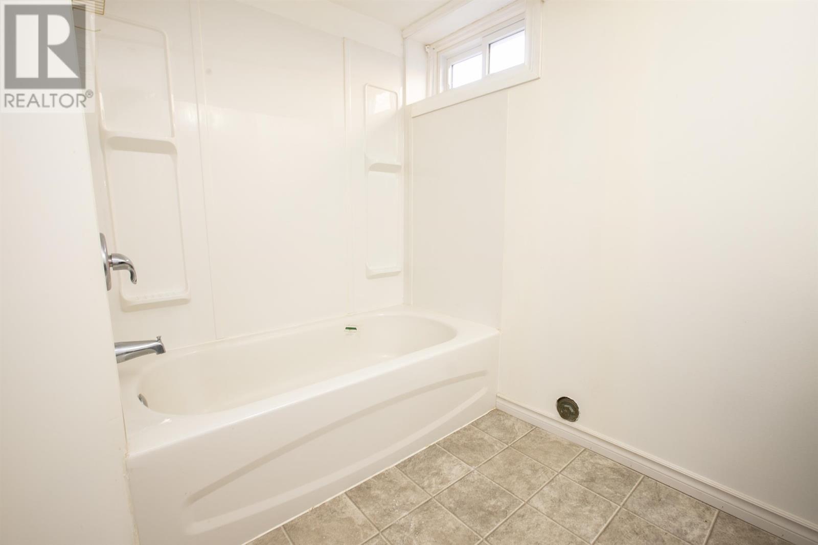 2 Winfield Dr, Sault Ste. Marie, Ontario  P6C 2M9 - Photo 44 - SM260779