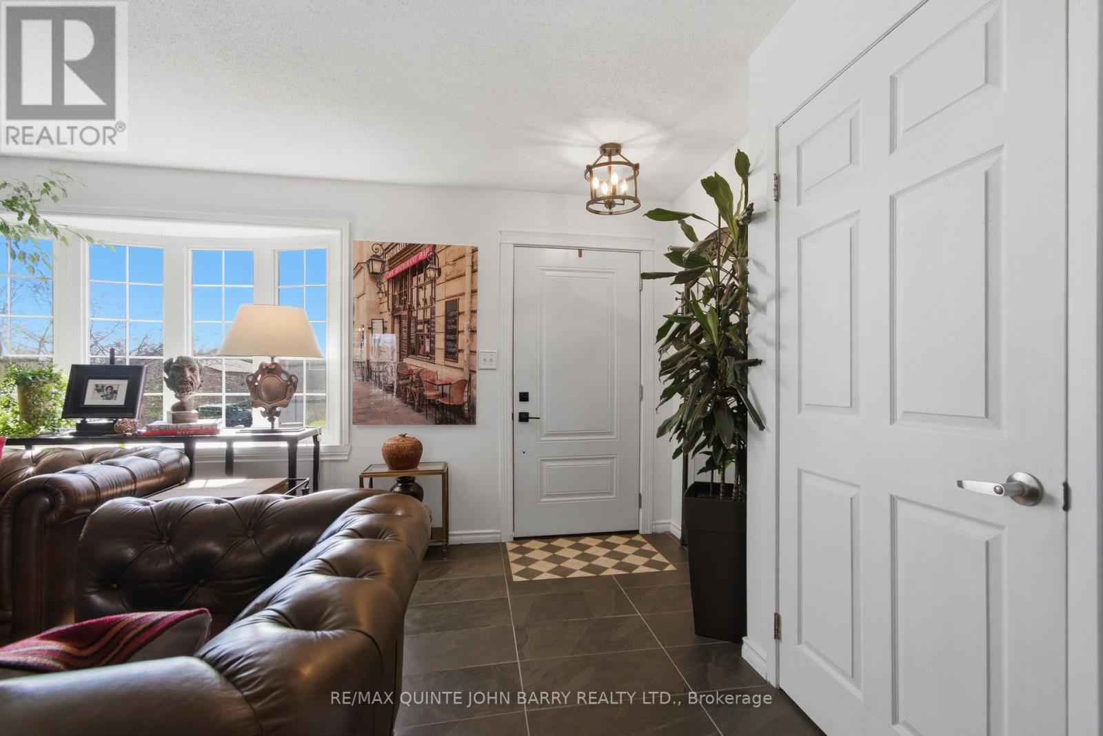 28 Fleming Road, Quinte West, Ontario  K8V 6P7 - Photo 6 - X13025856