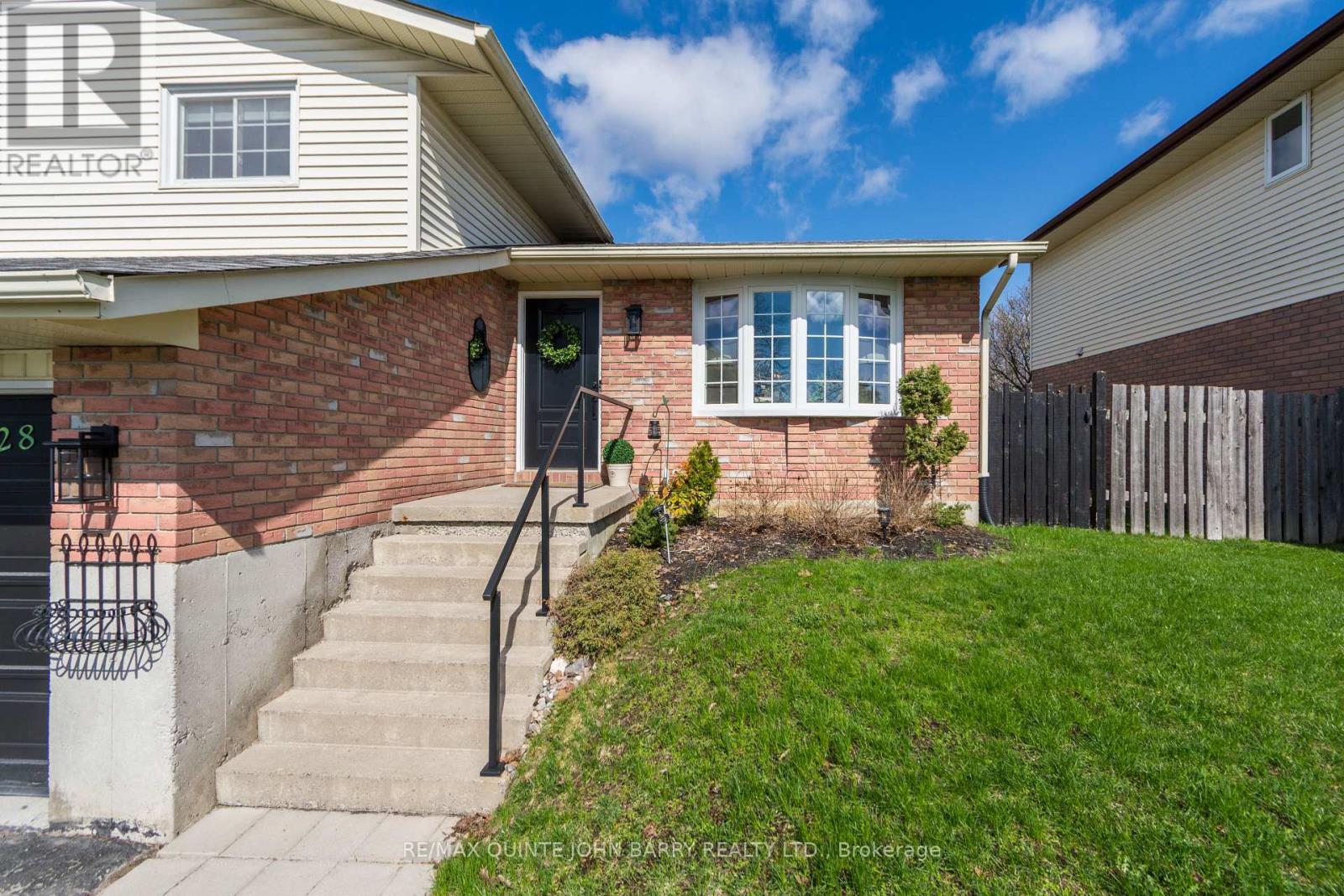 28 Fleming Road, Quinte West, Ontario  K8V 6P7 - Photo 5 - X13025856