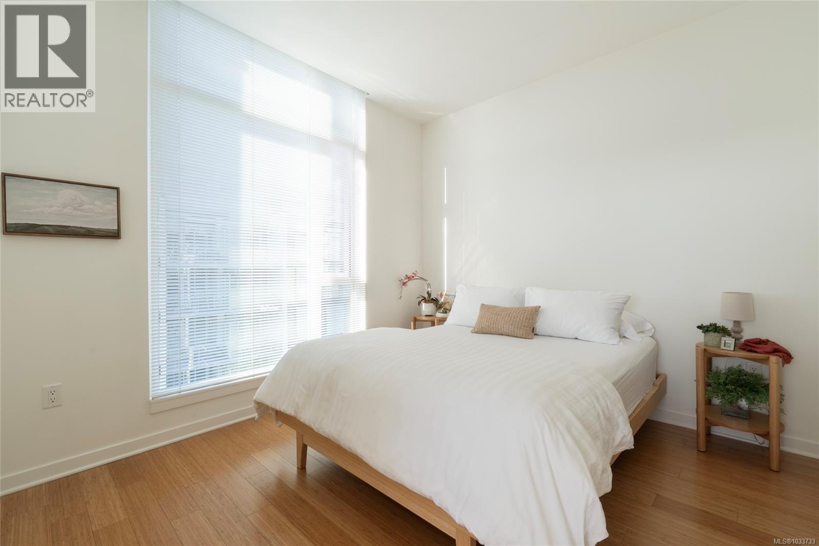 803 373 Tyee Rd, Victoria, British Columbia  V9A 0B3 - Photo 17 - 1033733