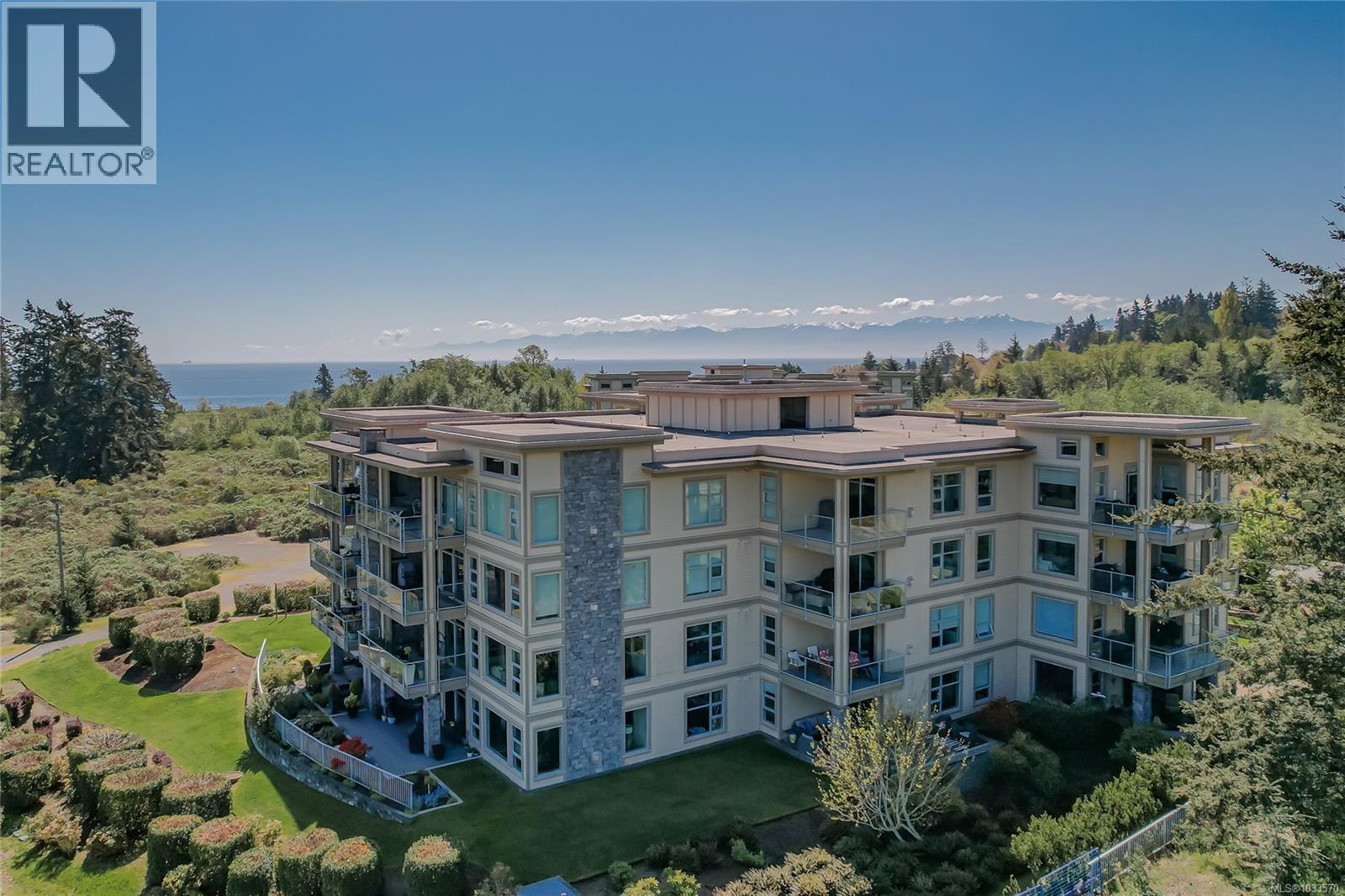 405 3223 Selleck Way, Colwood, British Columbia