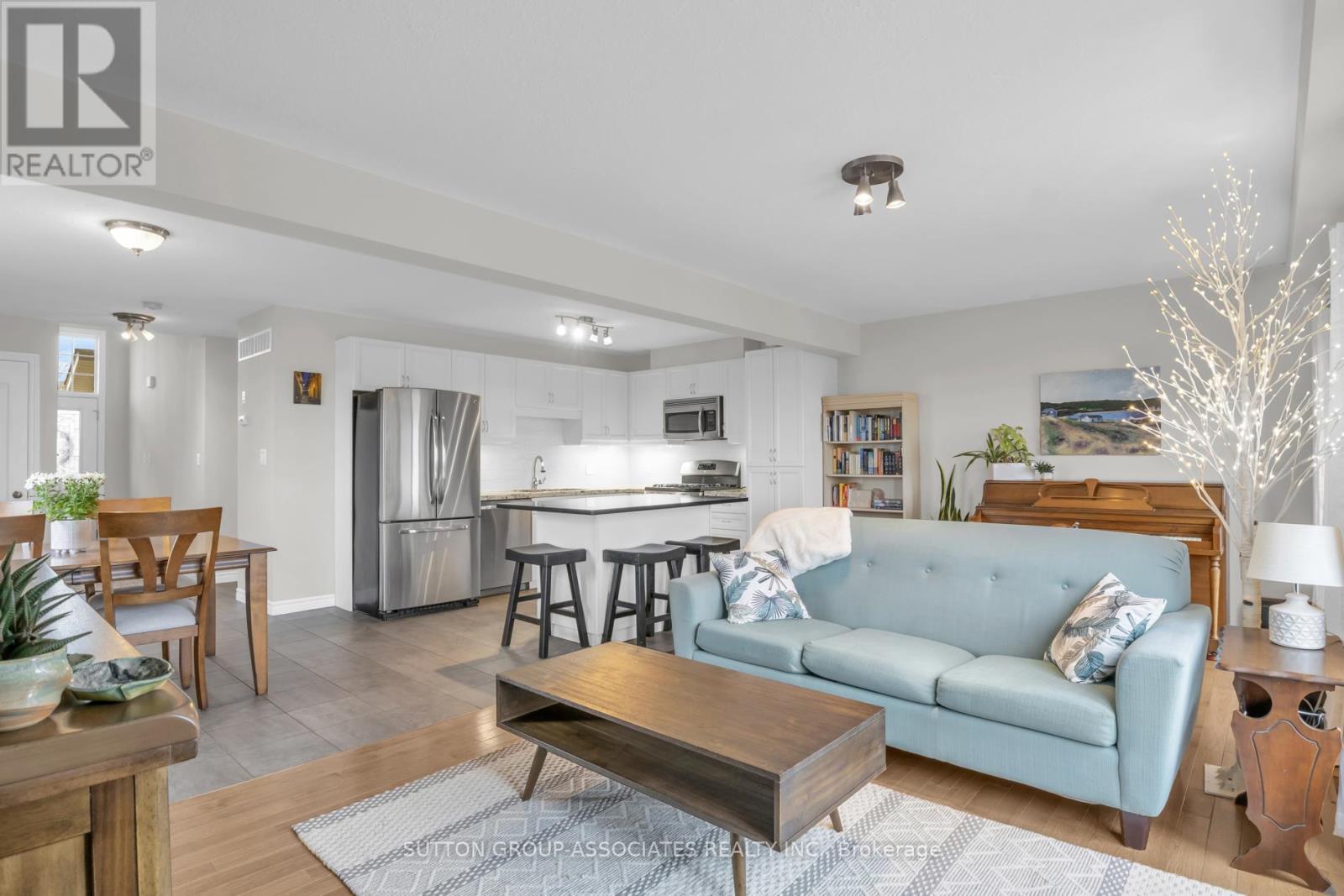 166 Maple Street, Mapleton, Ontario  N0G 1P0 - Photo 11 - X13061792