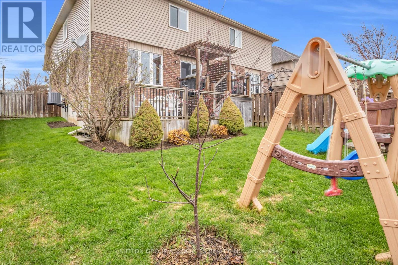 166 Maple Street, Mapleton, Ontario  N0G 1P0 - Photo 34 - X13061792