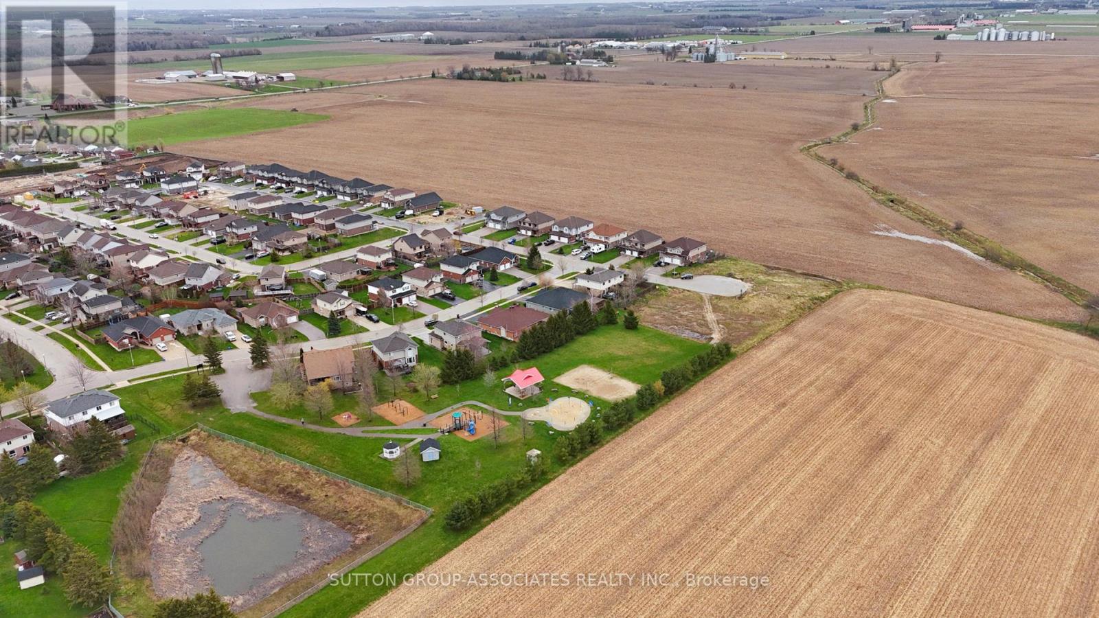 166 Maple Street, Mapleton, Ontario  N0G 1P0 - Photo 37 - X13061792