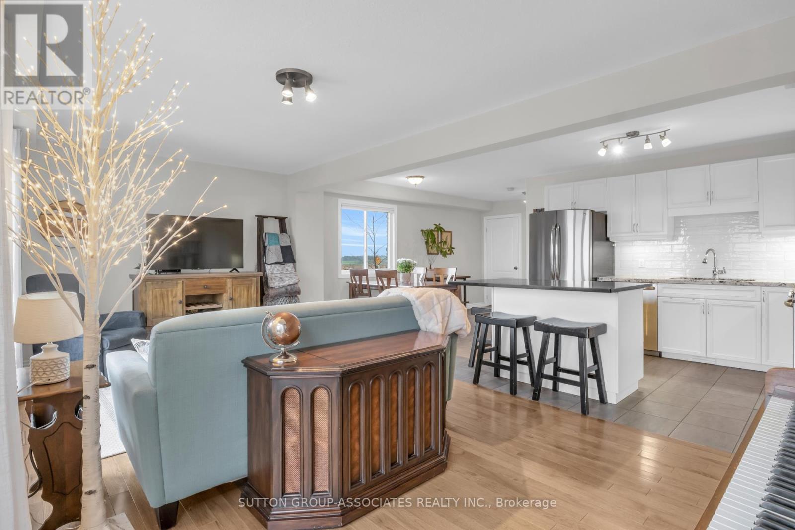 166 Maple Street, Mapleton, Ontario  N0G 1P0 - Photo 46 - X13061792