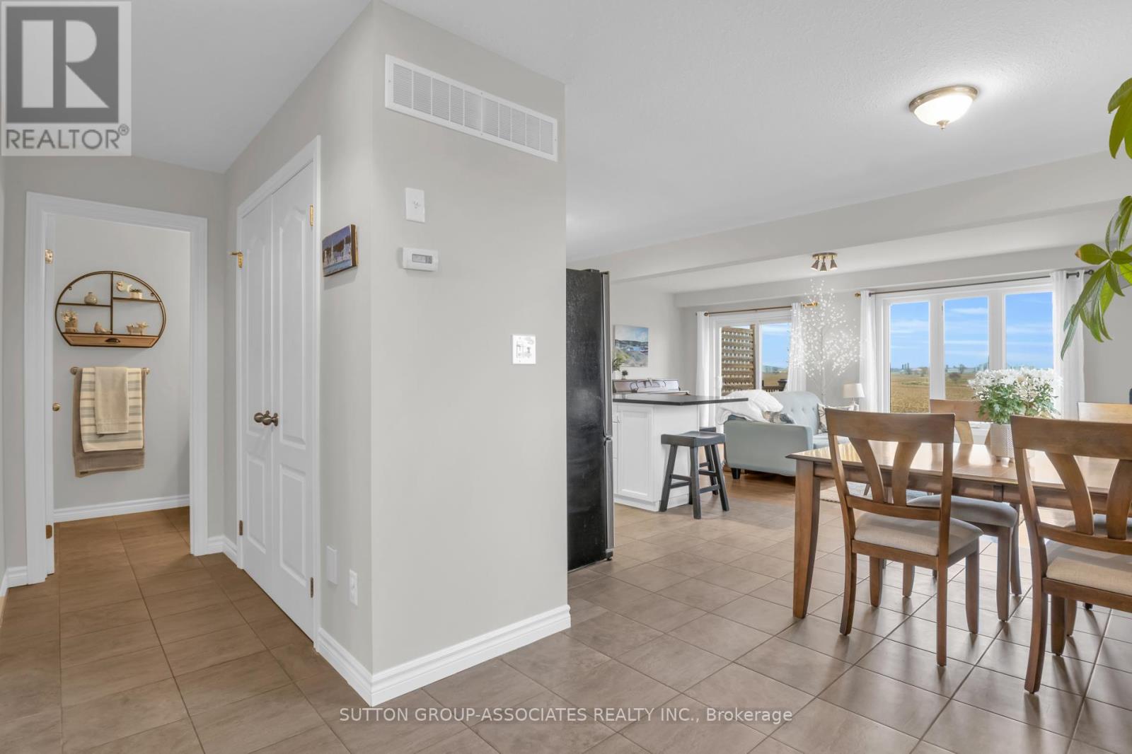 166 Maple Street, Mapleton, Ontario  N0G 1P0 - Photo 7 - X13061792