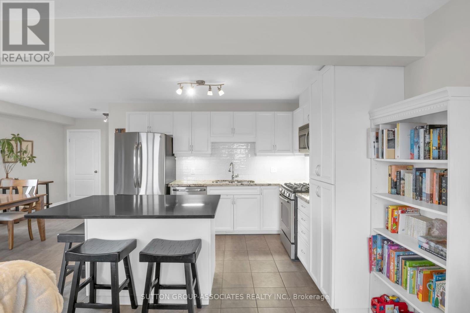 166 Maple Street, Mapleton, Ontario  N0G 1P0 - Photo 8 - X13061792