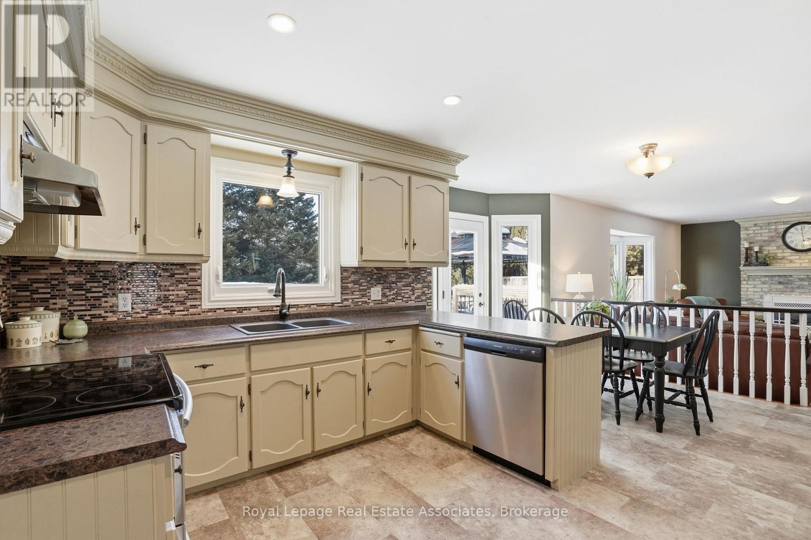 1 Meander Close, Hamilton, Ontario  L0R 1H1 - Photo 18 - X13062066