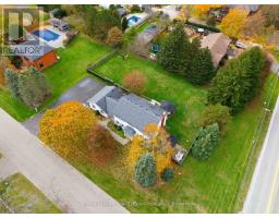 1 MEANDER CLOSE, Hamilton, Ontario