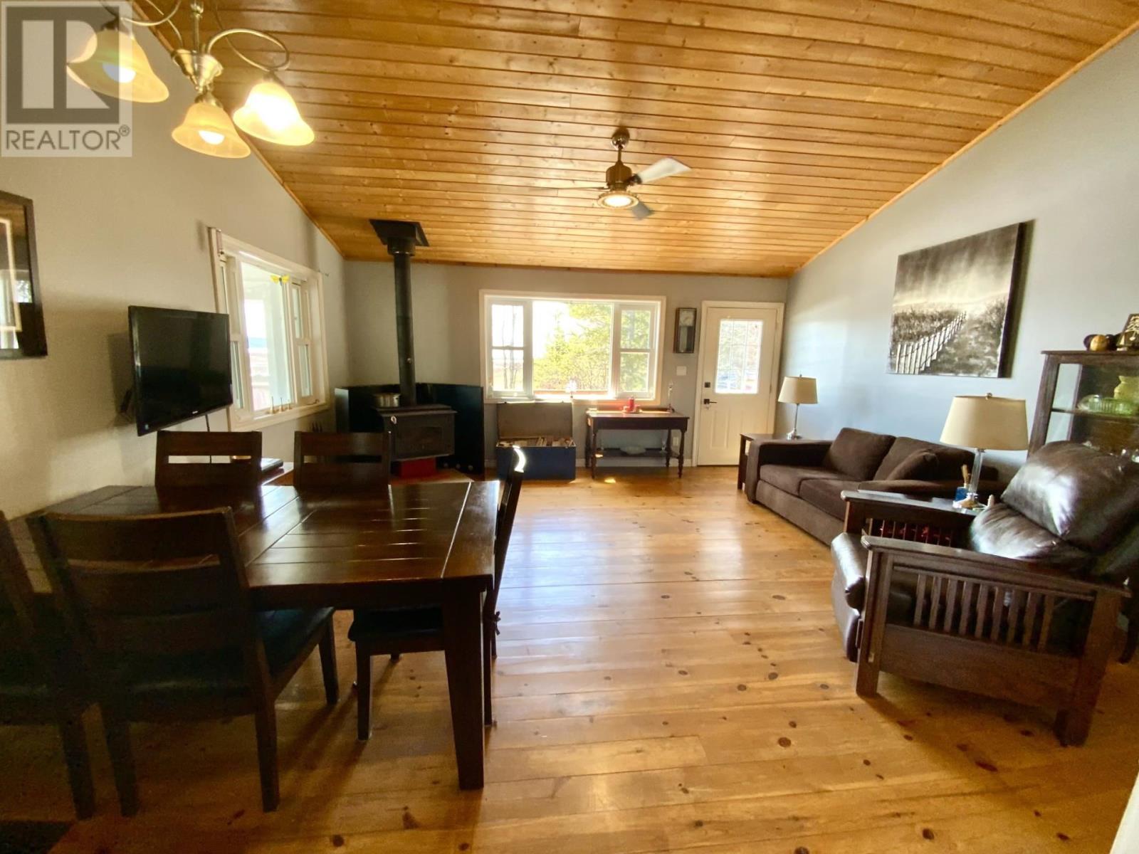 1978 Pineshores Rd, Goulais River, Ontario  P0S 1E0 - Photo 11 - SM260823