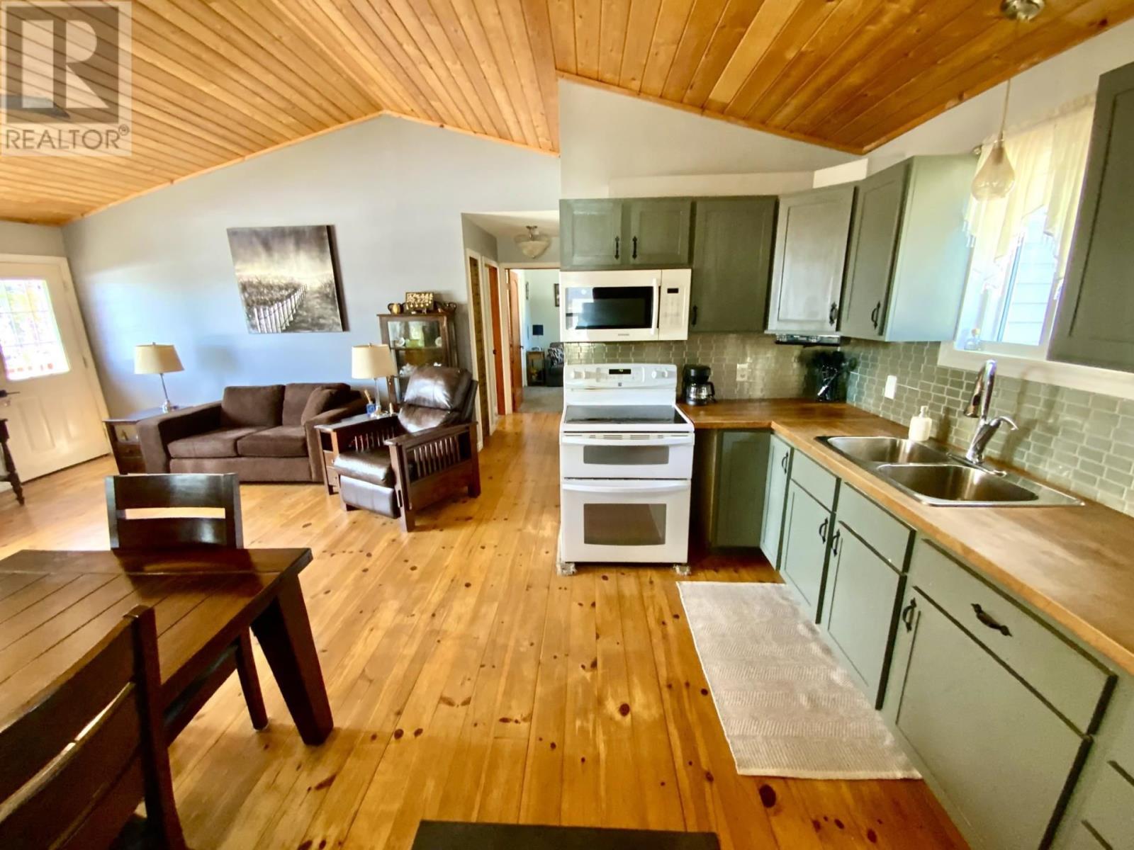 1978 Pineshores Rd, Goulais River, Ontario  P0S 1E0 - Photo 6 - SM260823