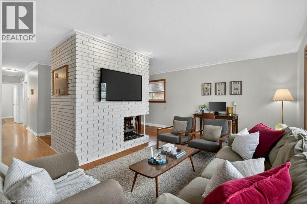 362 Pepper Drive, Burlington, Ontario  L7R 3C9 - Photo 5 - 40811280