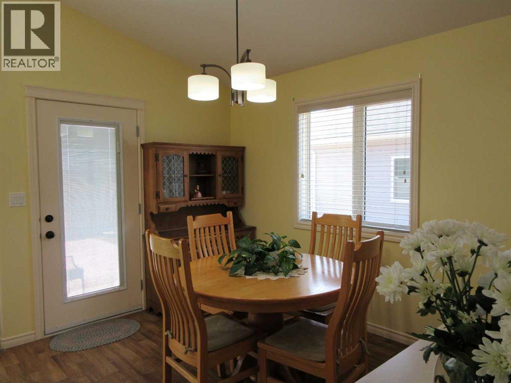 122 Chartwell Place Se, Medicine Hat, Alberta  T1B 0E4 - Photo 12 - A2303977