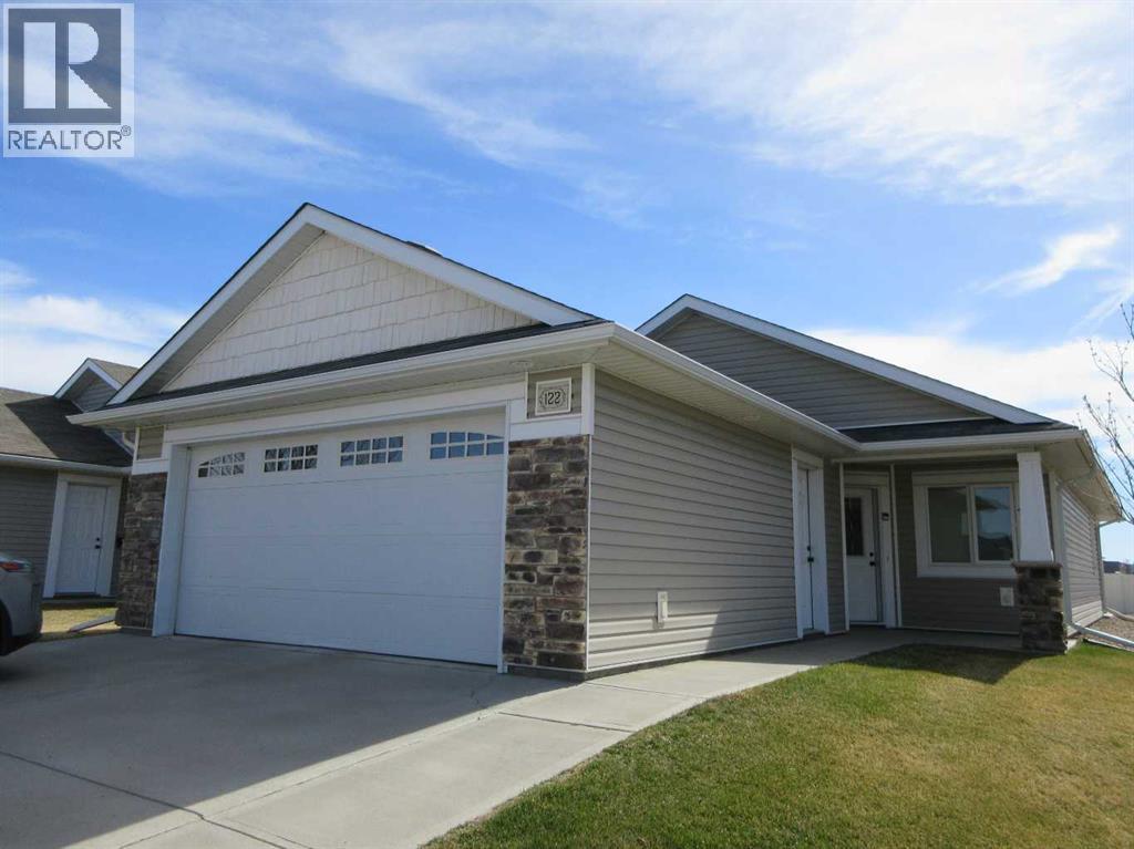122 Chartwell Place SE, Medicine Hat, Alberta