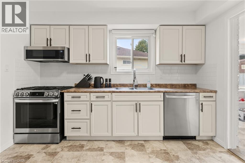 36 Angela Crescent, Cambridge, Ontario  N1S 4B6 - Photo 8 - 40821777