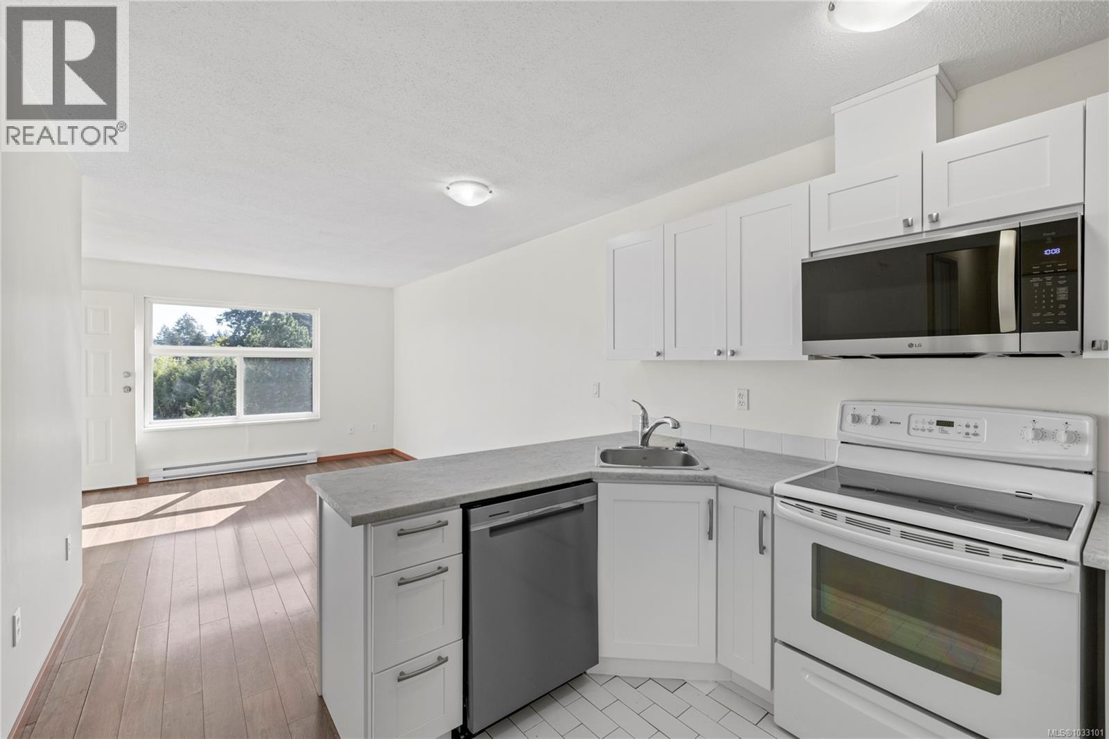 307 3215 Cowichan Lake Rd, Duncan, British Columbia  V9L 5G5 - Photo 4 - 1033101
