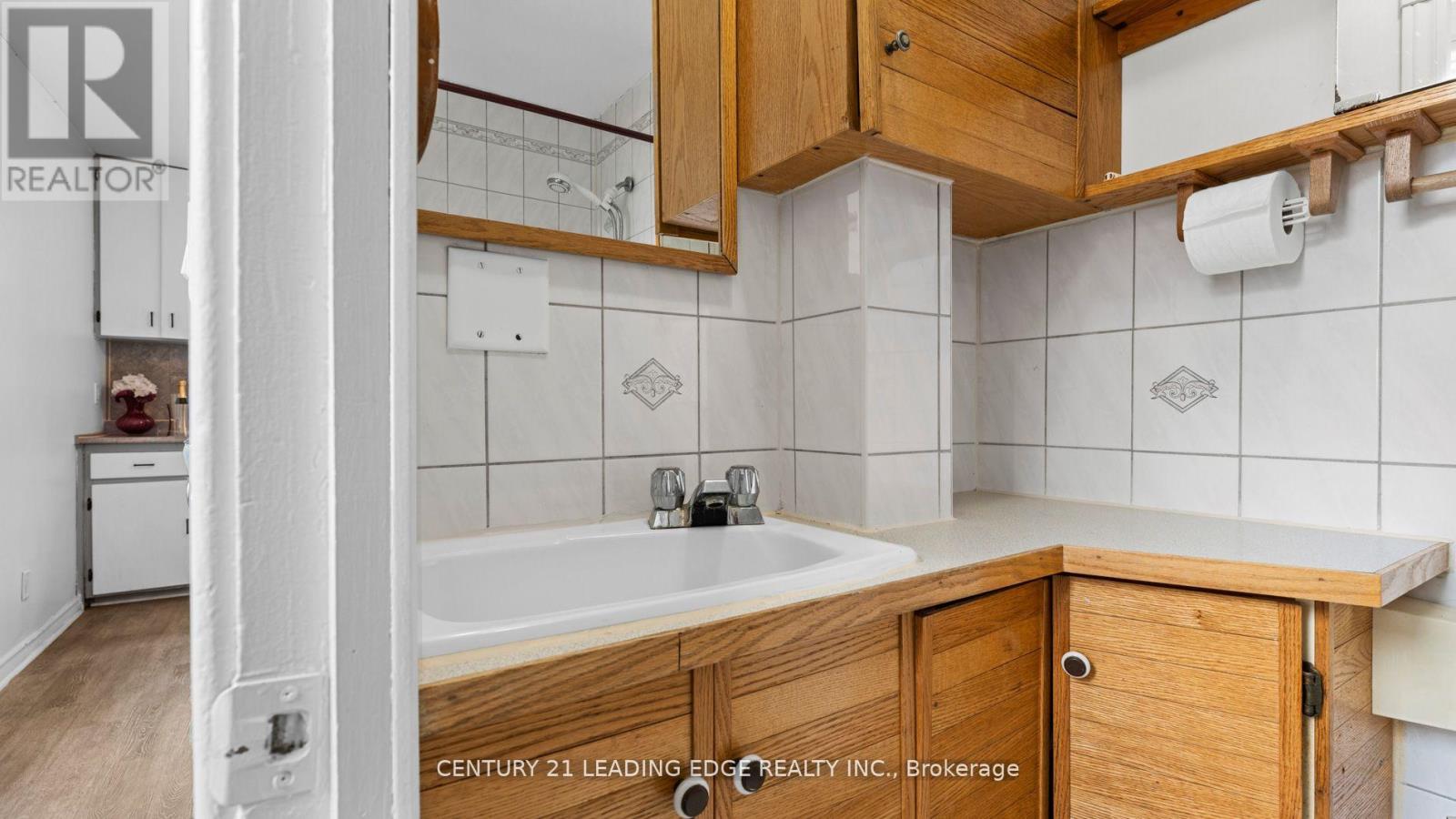 195 Albert Street, Oshawa, Ontario  L1H 4R4 - Photo 14 - E13062046