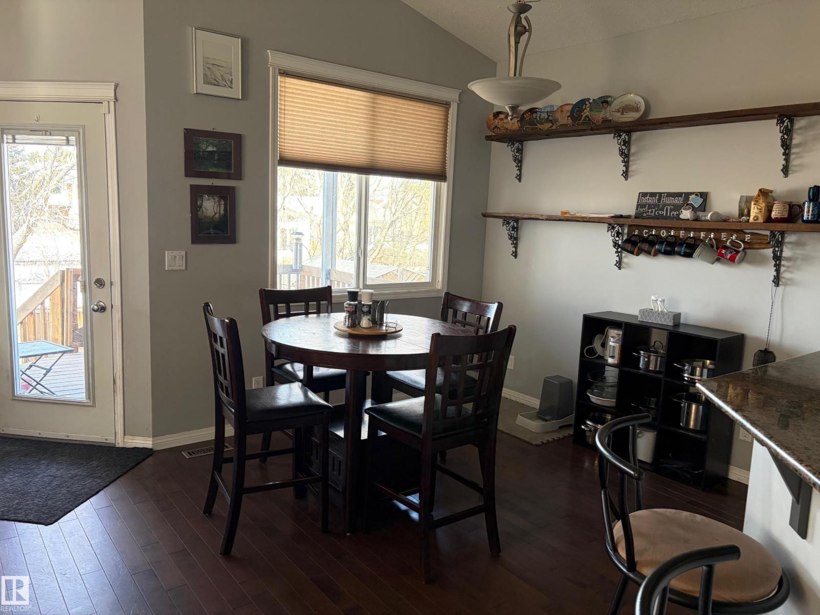 135 Park Gv, Wetaskiwin, Alberta  T9A 1X5 - Photo 2 - E4484646