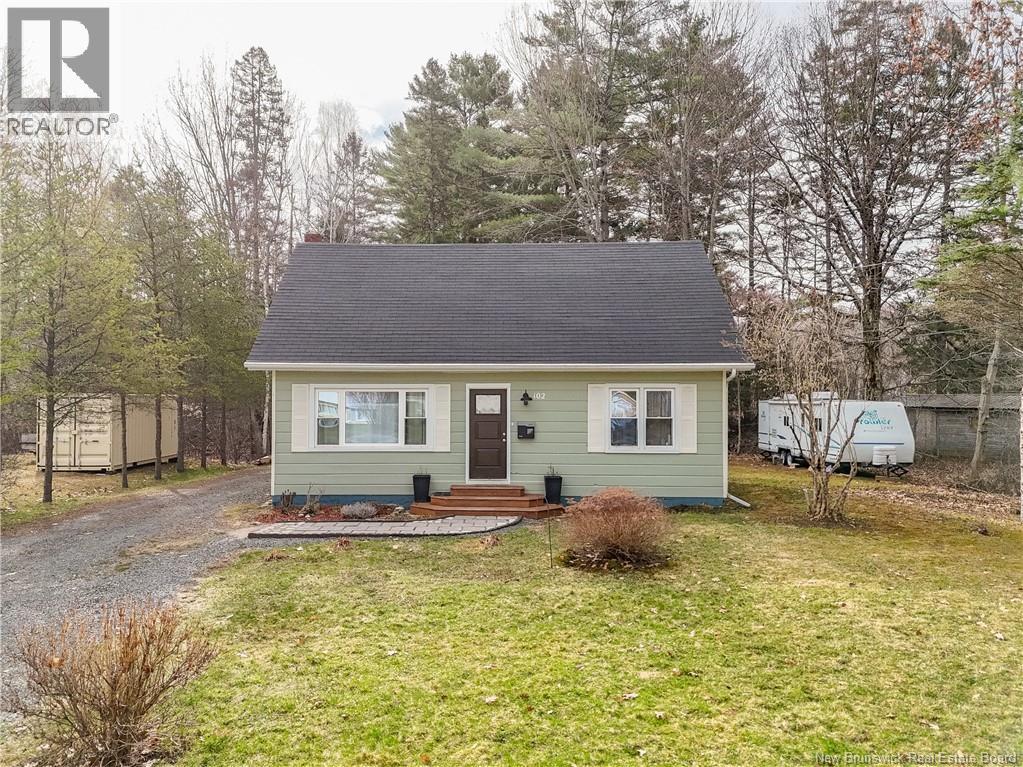 102 Mcminniman Court, Fredericton, New Brunswick  E3A 8S4 - Photo 1 - NB131545