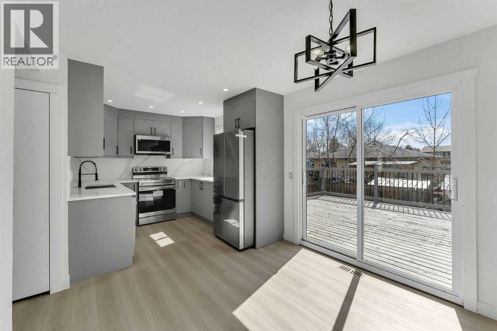 62 Deer Ridge Way SE, Calgary, Alberta  T2J 5Y6 - Photo 10 - A2292366