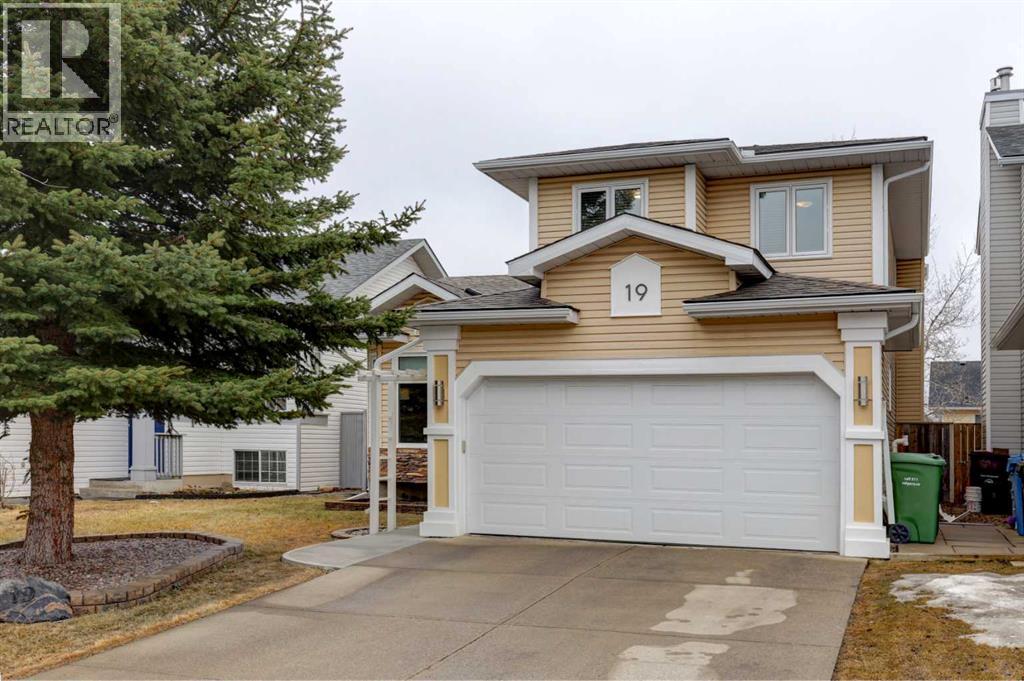 19 Riverstone Crescent SE, Calgary, Alberta
