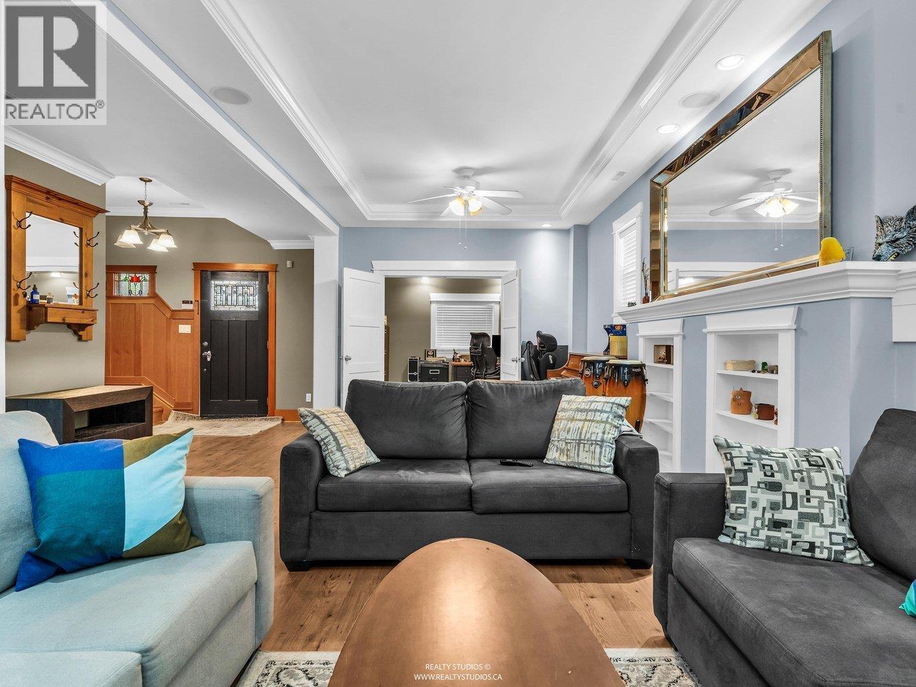 822 E 22nd Avenue, Vancouver, British Columbia  V5V 1V7 - Photo 2 - R3117705