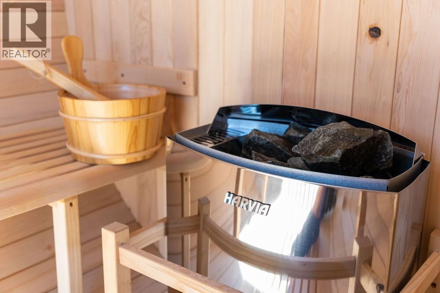 713 Appleyard Court, Port Moody, British Columbia  V3H 3X1 - Photo 38 - R3117721