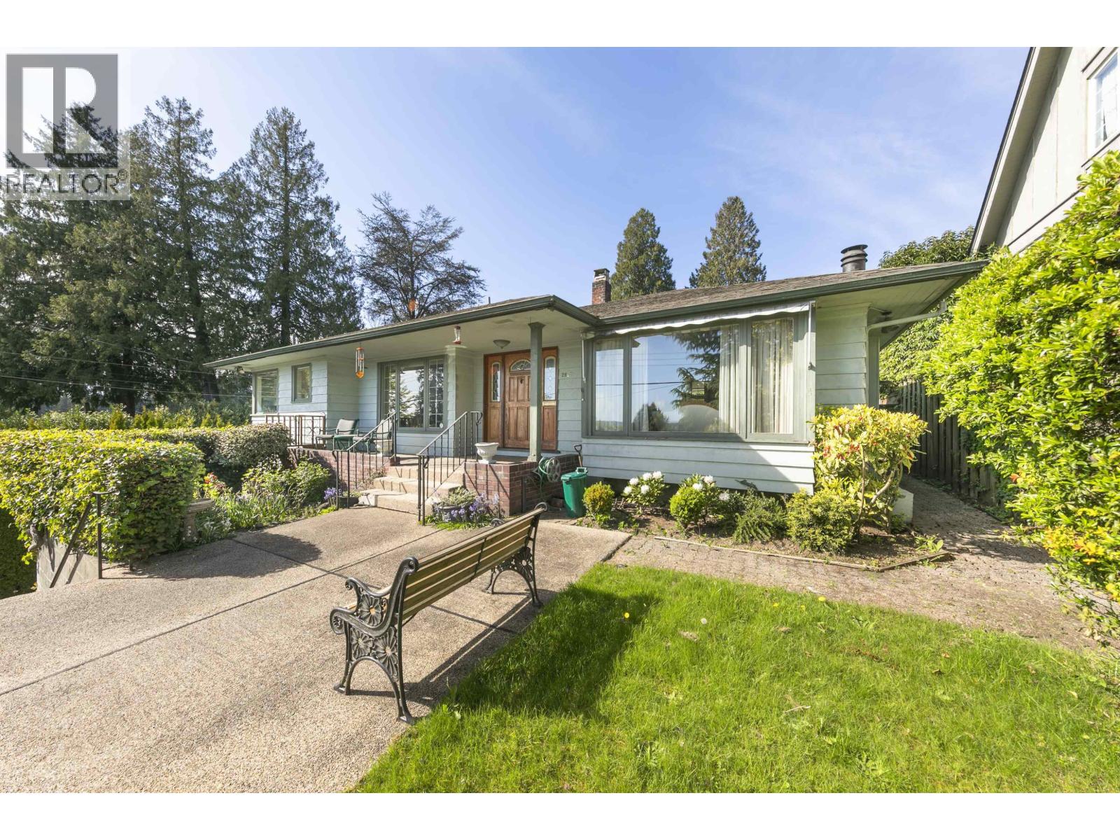 2657 HAYWOOD AVENUE, West Vancouver, British Columbia